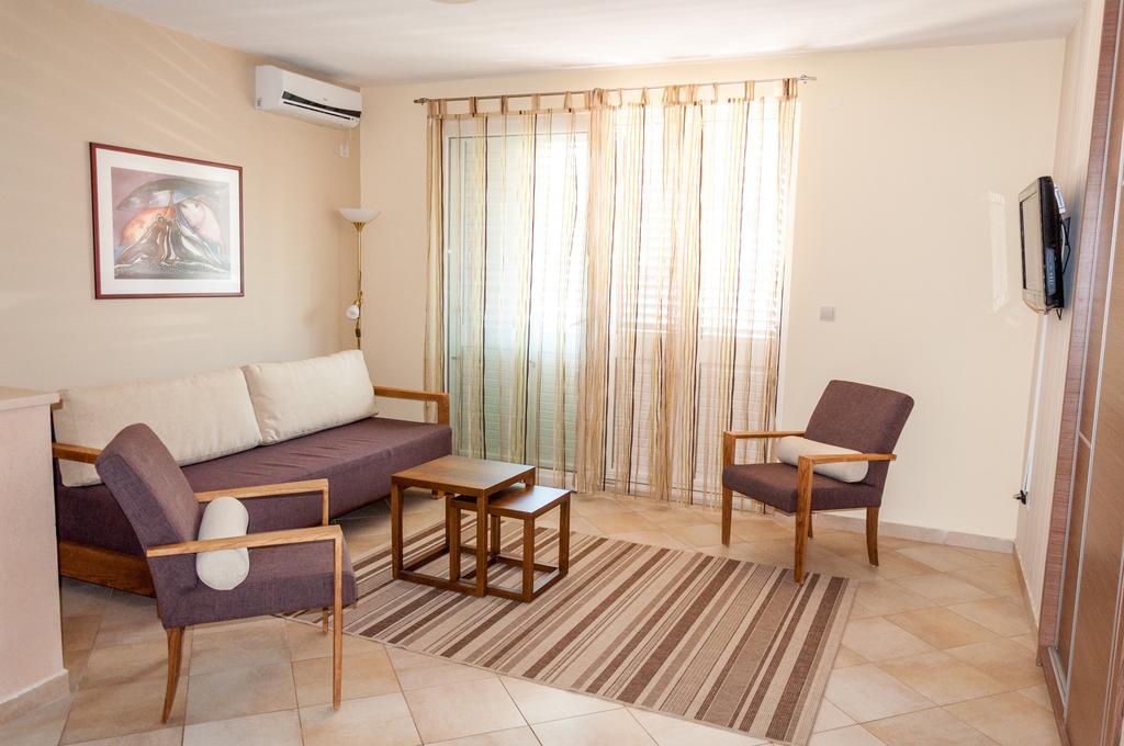 Apartments Lila Aurea Petrovac Quarto foto
