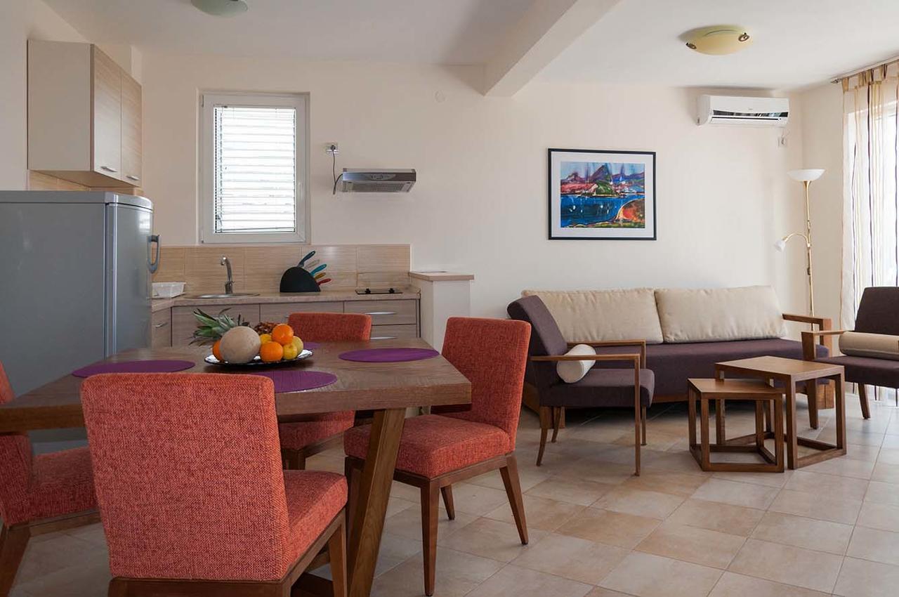 Apartments Lila Aurea Petrovac Exterior foto